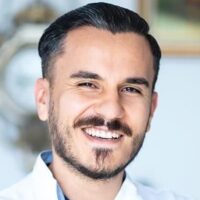 Dr. Mihai Dobra