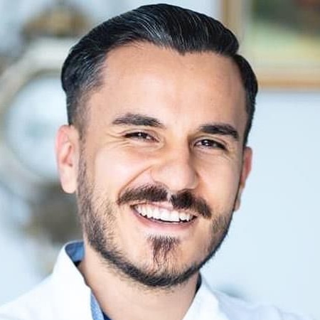 Dr. Mihai Dobra